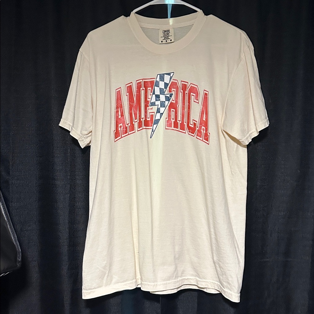Cream T-Shirt with Red 'America' Graphic